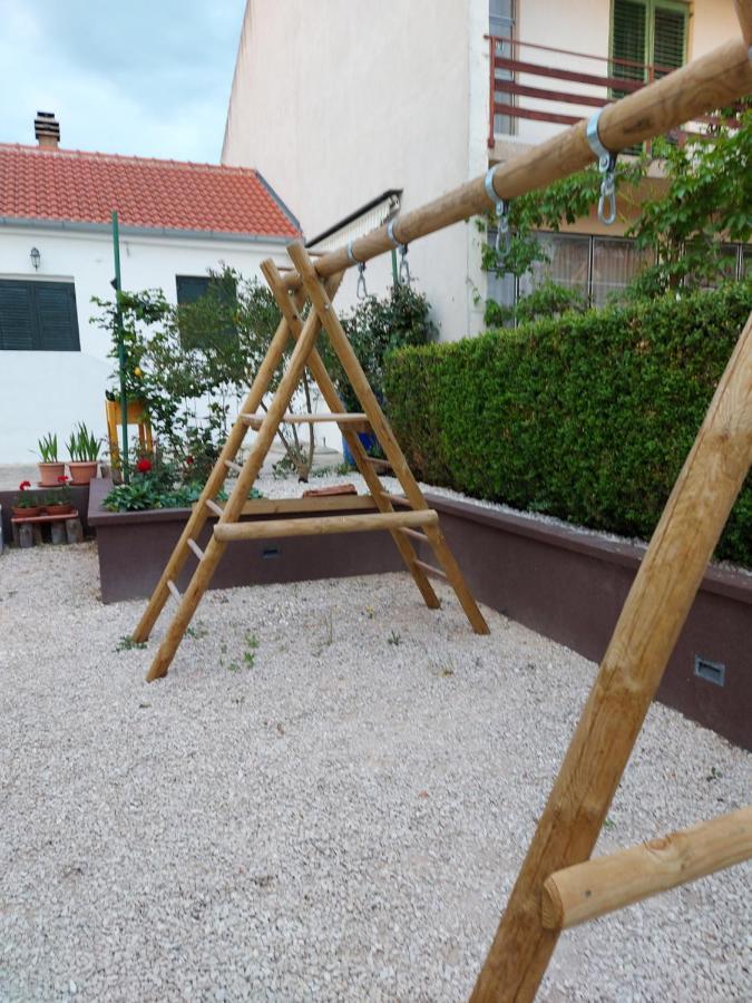 Apartments Jelicic Biograd Na Moru Eksteriør bilde