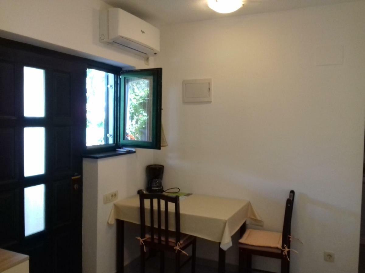 Apartments Jelicic Biograd Na Moru Eksteriør bilde