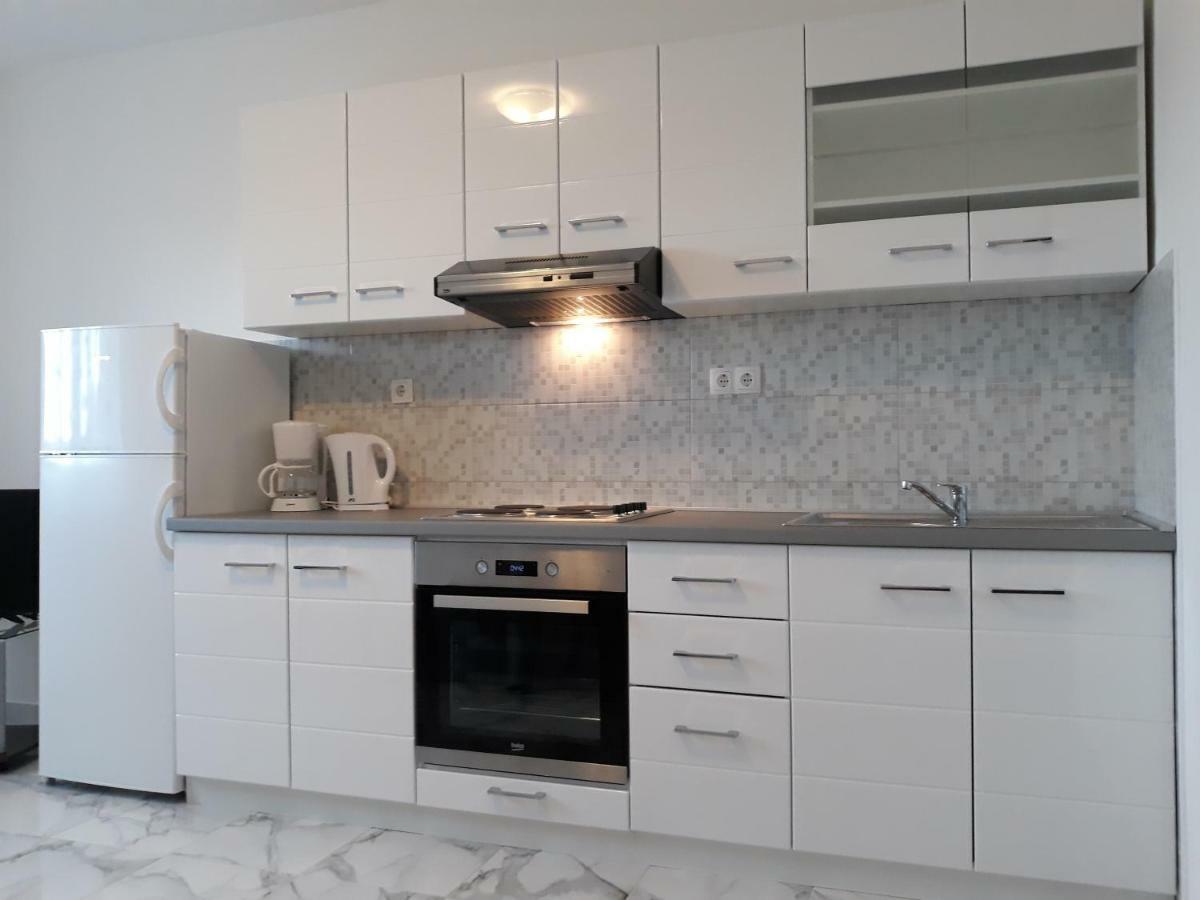 Apartments Jelicic Biograd Na Moru Eksteriør bilde