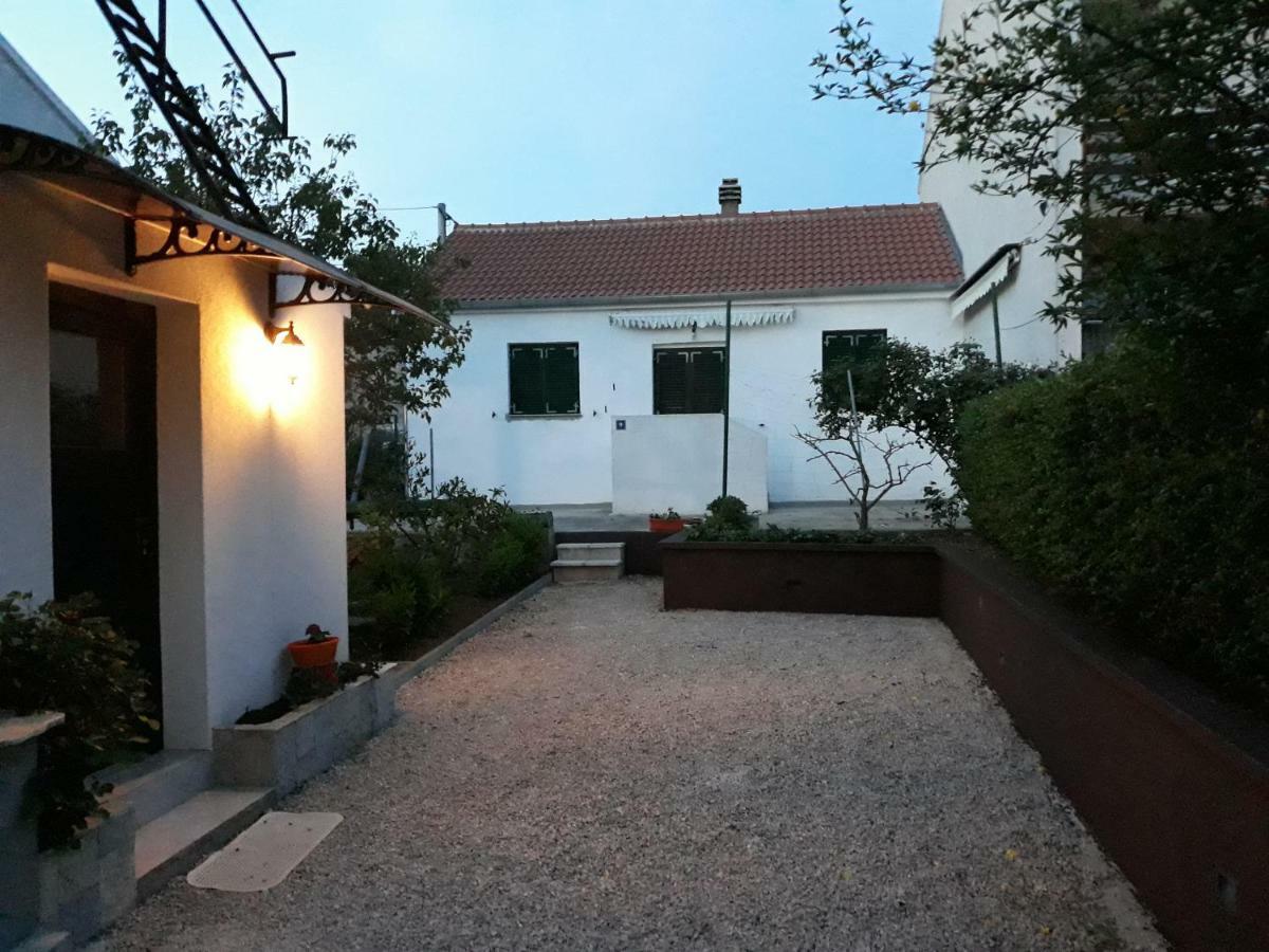 Apartments Jelicic Biograd Na Moru Eksteriør bilde