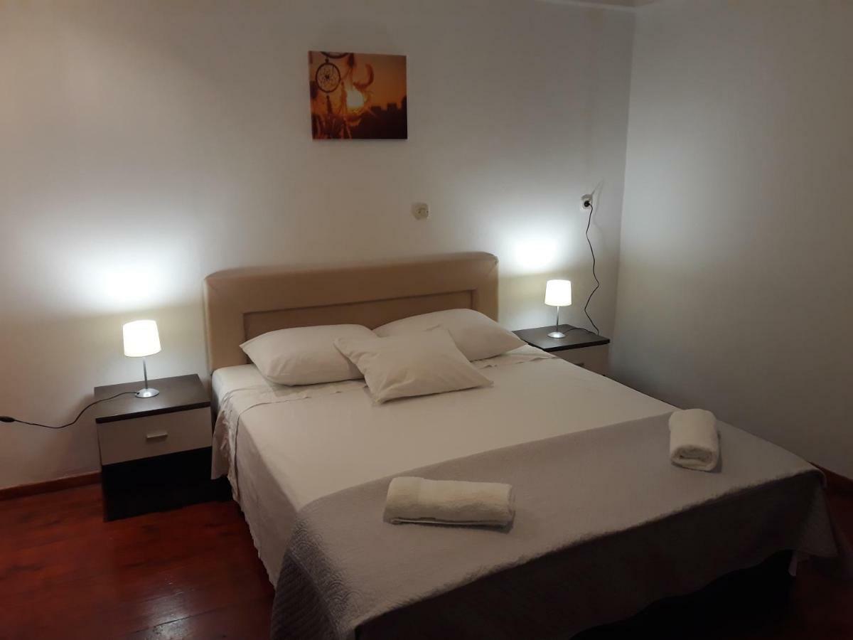 Apartments Jelicic Biograd Na Moru Eksteriør bilde