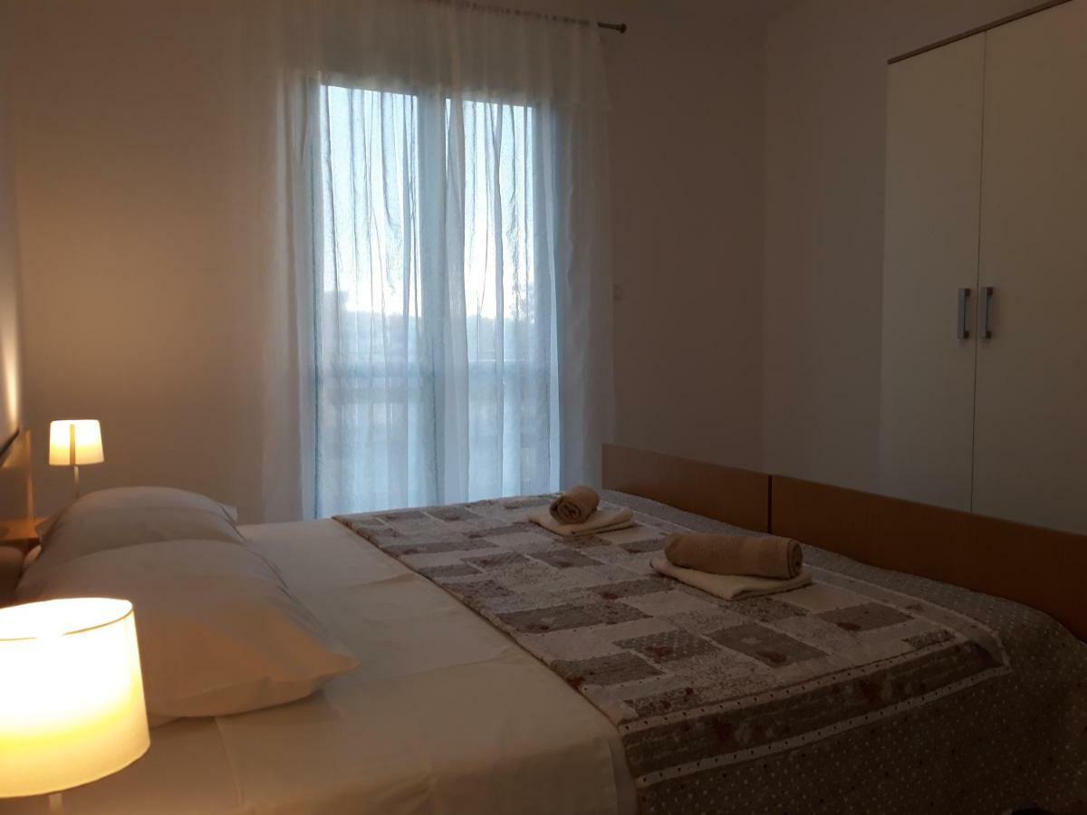 Apartments Jelicic Biograd Na Moru Eksteriør bilde